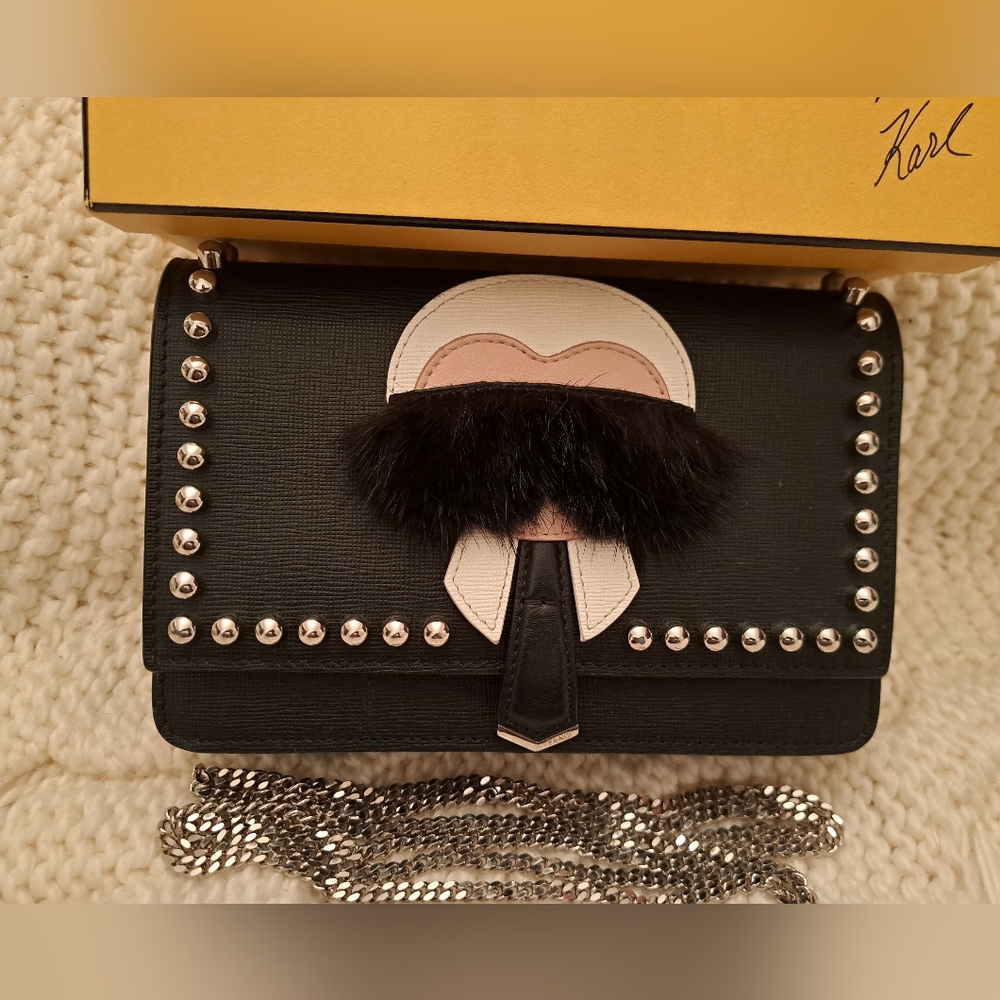 FENDI WOC - Picture 2 of 16